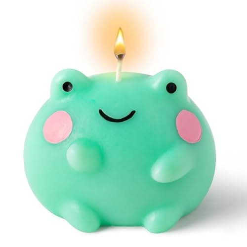 GwaOery Novelty Scented Candles, Green Cartoon Frog Novelty Kawaii Frog Shaped Pine Scent Natural Soy Wax Candle Warm Light Christmas Party Decor for Home Table