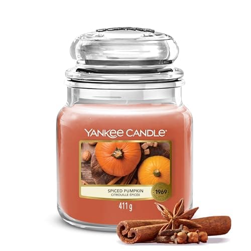 Yankee Candle Scented Candle | Spiced Pumpkin Medium Jar | Long Burning Candles: up to 75 Hours | Perfect Gifts for Women