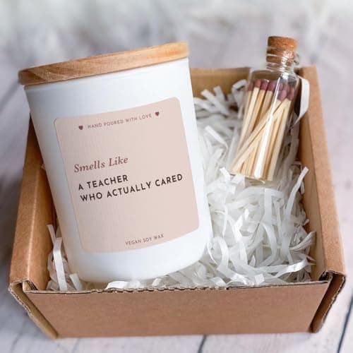 Pomchick - Teacher Thank You Candle Gift, A Teacher Who Actually Cared, End of Term Teacher Present